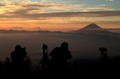 カメラマンと富士山