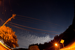 鱗雲と星空