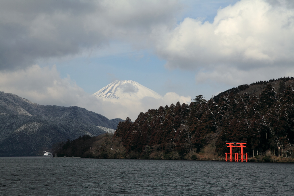 芦ノ湖からの富士山