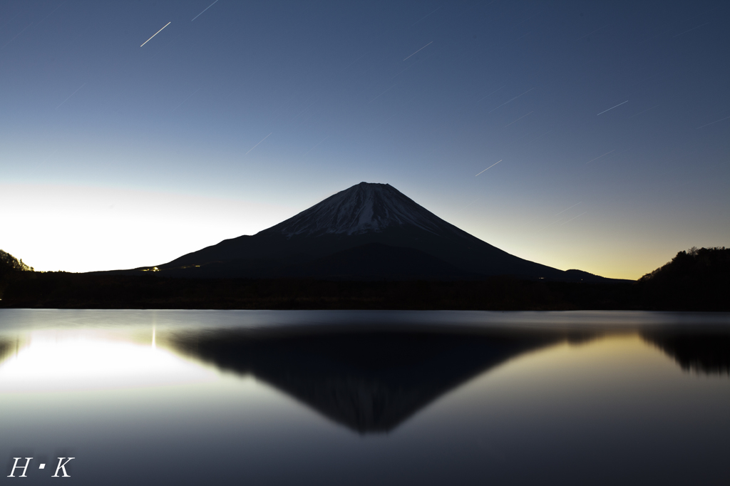 星降り注ぐ精進湖