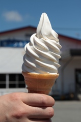 ヤツレン　ソフトクリーム