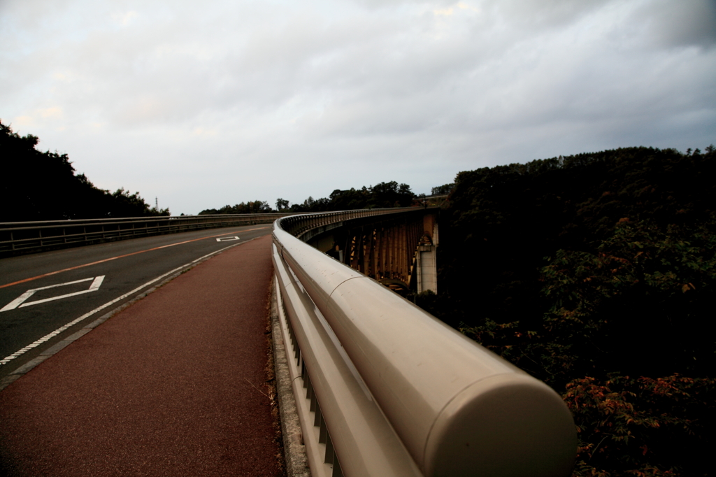 清里高原道路　八ヶ岳高原大橋