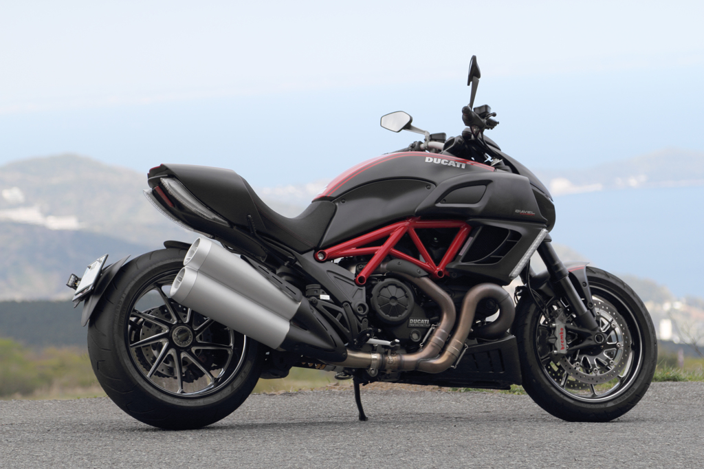 diavel2