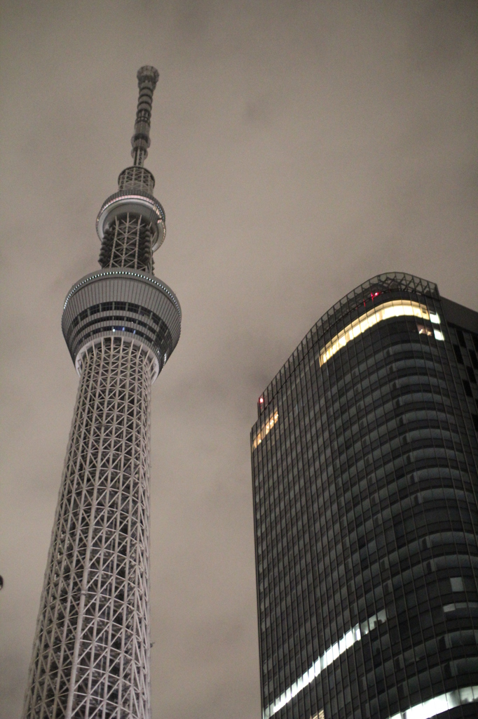 夜のスカイツリー