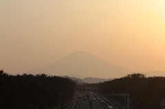 うっすら富士山