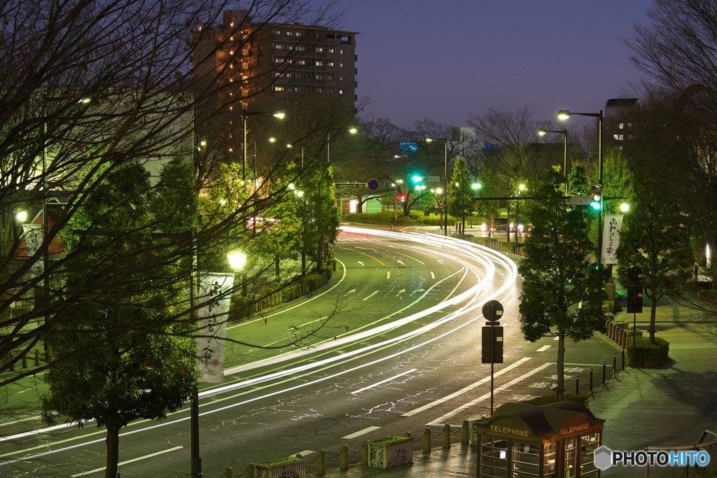 街の夜に４