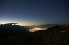 諏訪湖の夜明け前