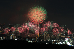 8月3日は「なにわ淀川花火大会 2024」