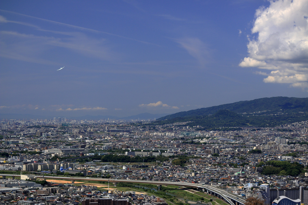 飛行機と空と六甲山
