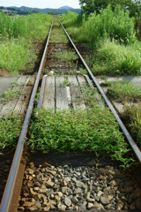 線路は続くよ何処までも