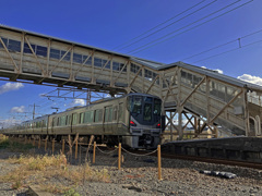 JR摂津富田駅木造跨線橋