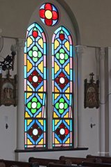 明り取り窓のステンドグラス