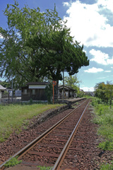 線路は続くよ何処までも