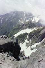 遠い山の記憶を巻き戻して