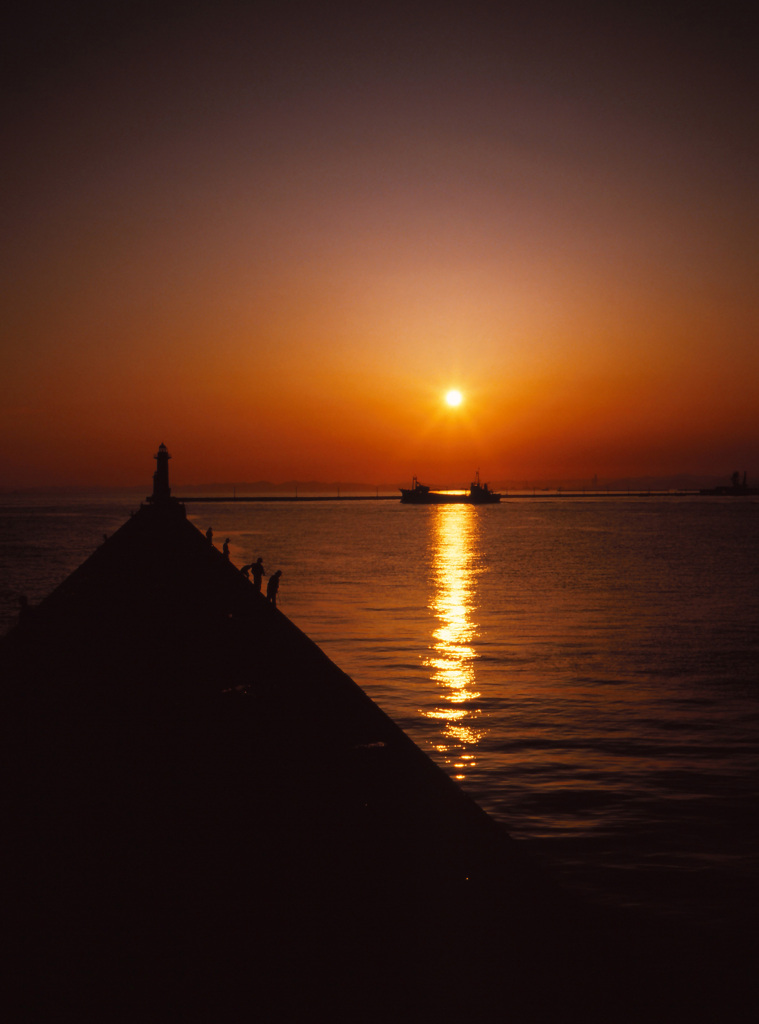 本荘人工島(新島)赤灯台夕陽