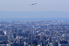 32Rから離陸機と関西万博大屋根リング