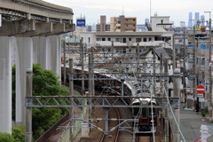 阪急電車は来たが