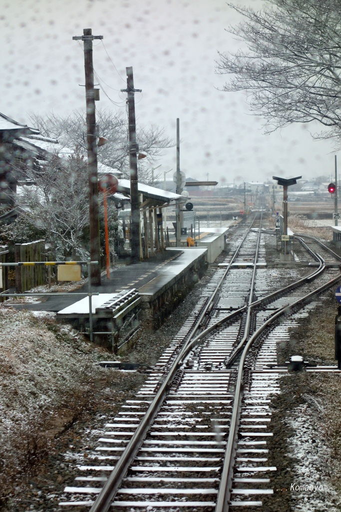 列車交換のできる駅「法華口駅」