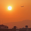 夕陽と飛行機と大阪モノレール