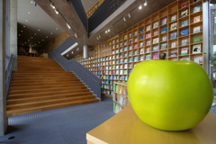 本をひらく、世界がひらく。