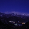冬　月夜に照らされる女峰山