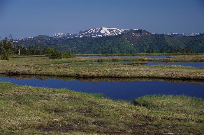 平ヶ岳と池糖