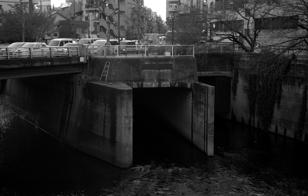 神田川と高戸橋