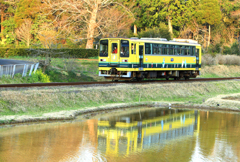 田園を走るムーミン列車