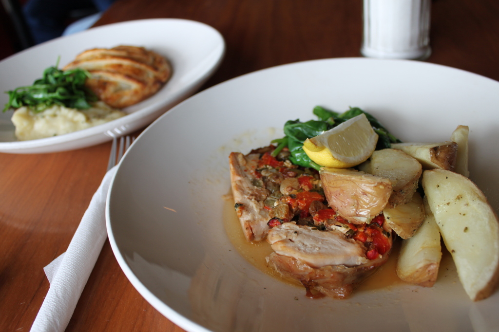 lunch at Apollo Bay