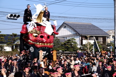 御旅所神幸　曳出　赤獅子