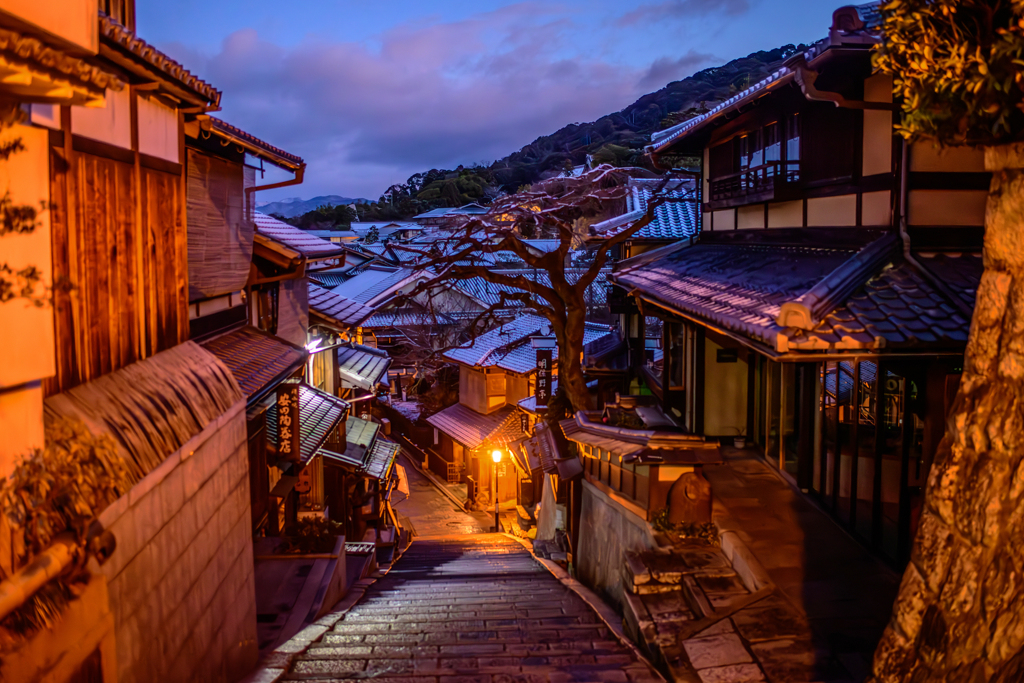 夜明け前の三年坂