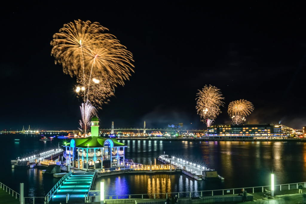 横浜の花火