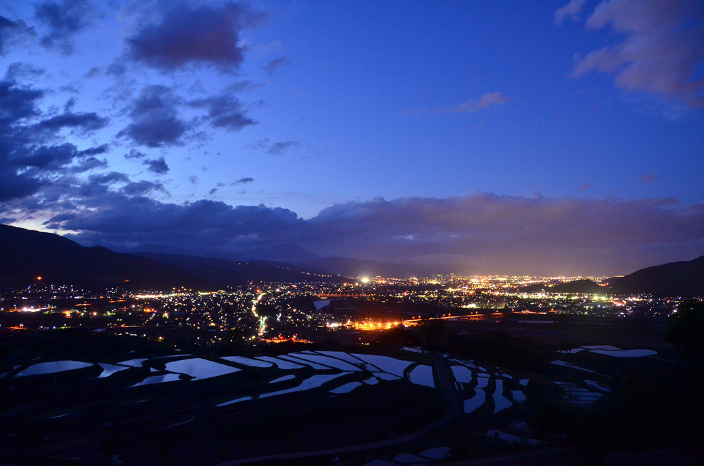 棚田と千曲夜景