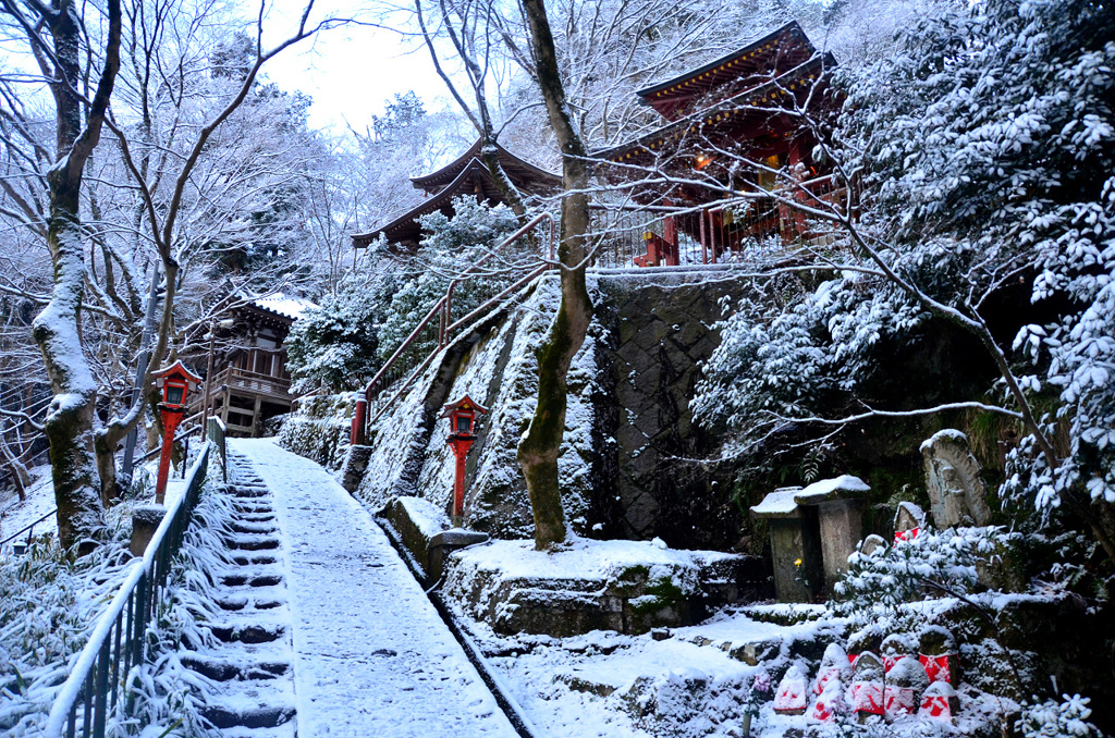 雪の奥嵯峨野
