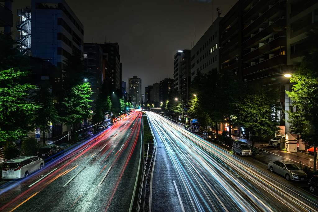 麻布通りの光跡