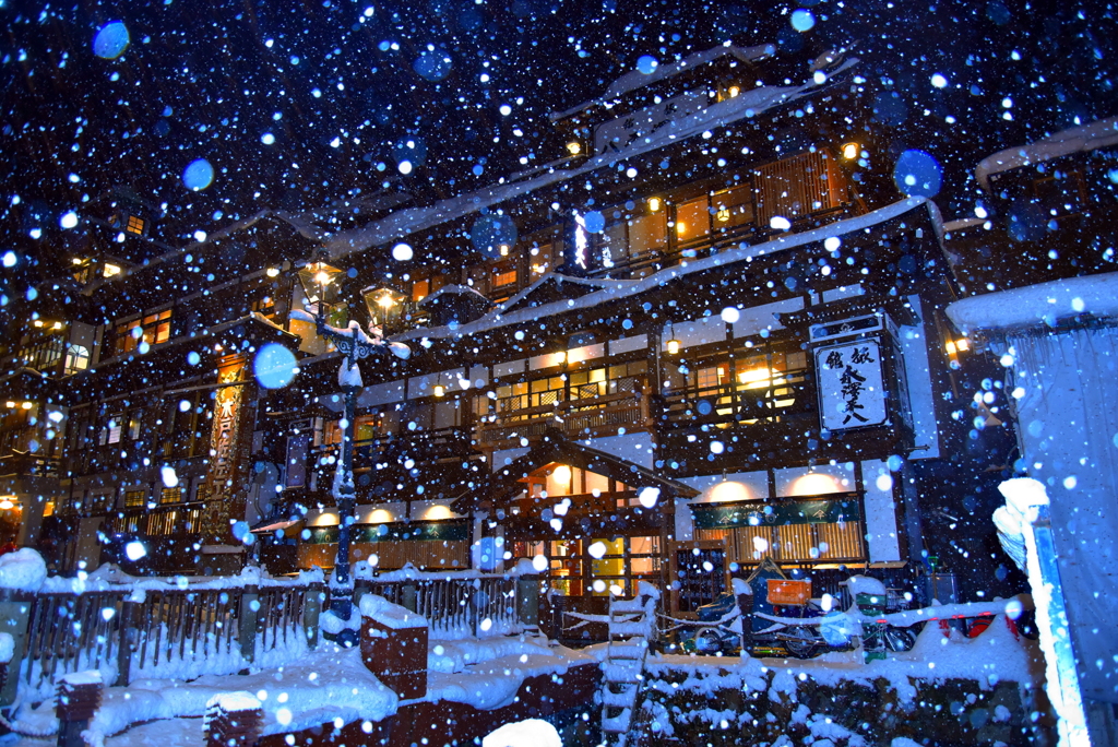 冬の銀山温泉