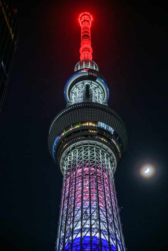 月とスカイツリー