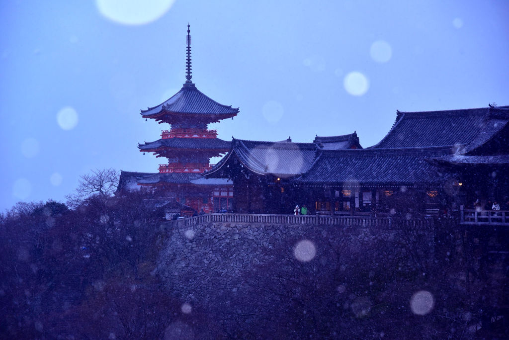 夕暮れの東山
