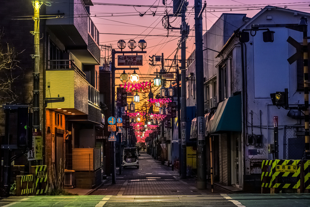 夜明けの雑色商店街