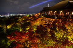 清水寺の夜