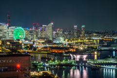 横浜マリンタワーの夜景