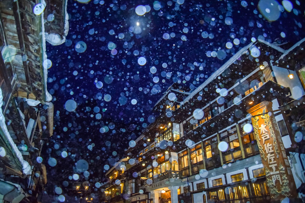 銀山温泉の雪景色(修正版)