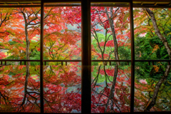 嵐山祐斎亭・紅葉リフレクション