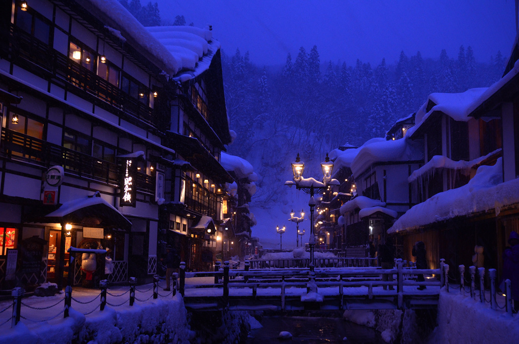黄昏の銀山温泉2