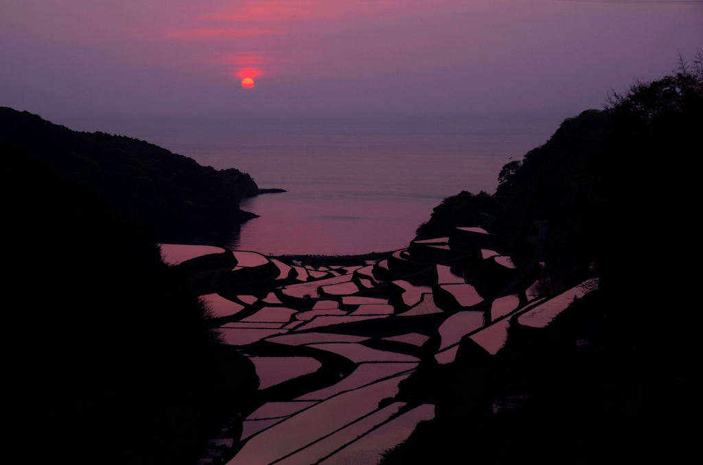 消えゆく夕日