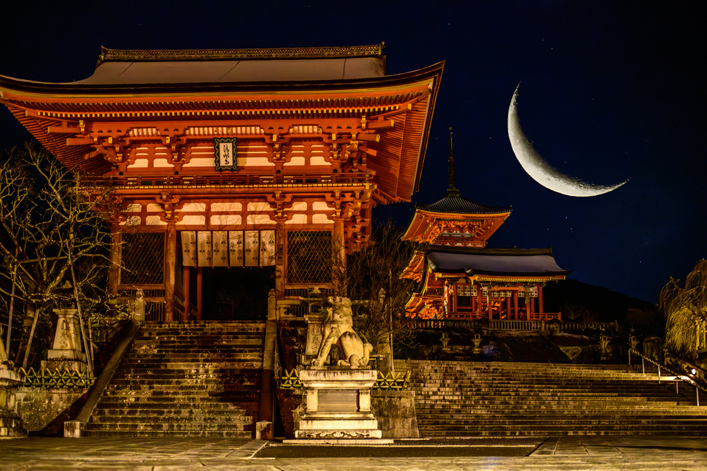 夜明け前の清水寺