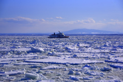 砕氷船から見た砕氷船