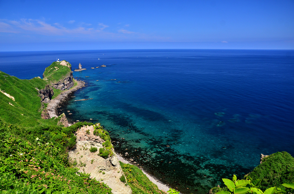 夏の神威岬