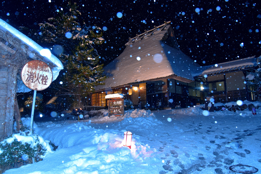 かやぶきの里雪灯廊3