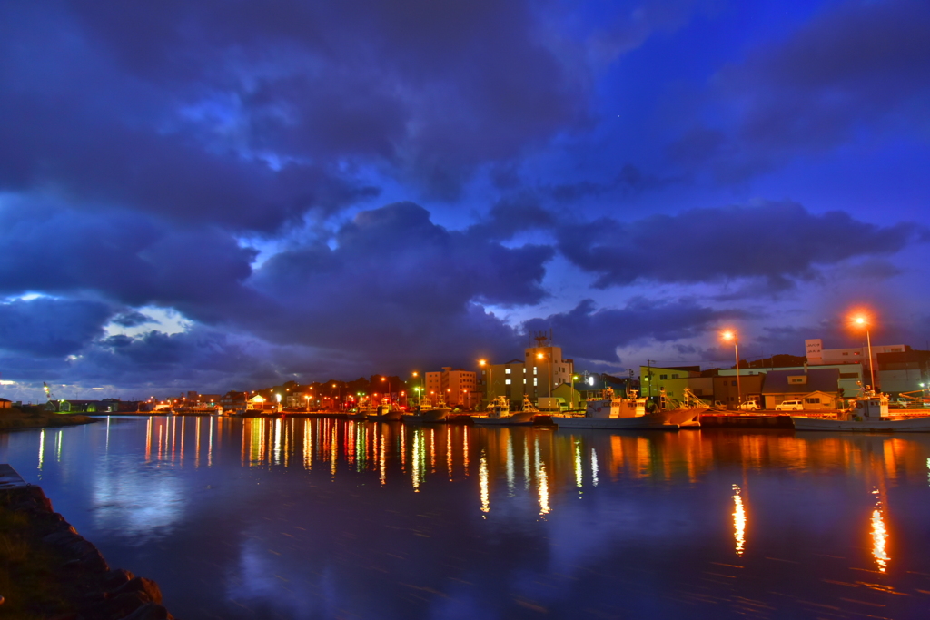 明け方の網走夜景